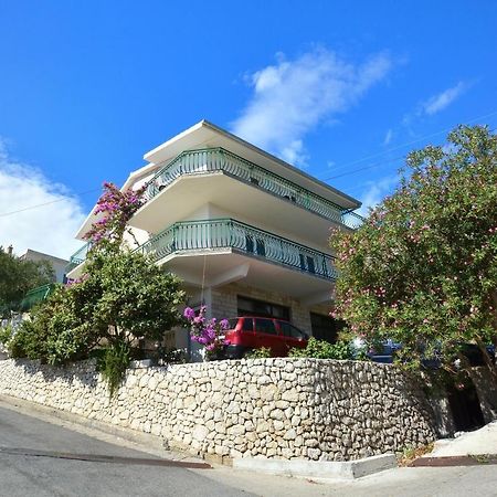 Apartments By The Sea Suhi Potok, Omis - 14555 Jesenice  Exteriér fotografie